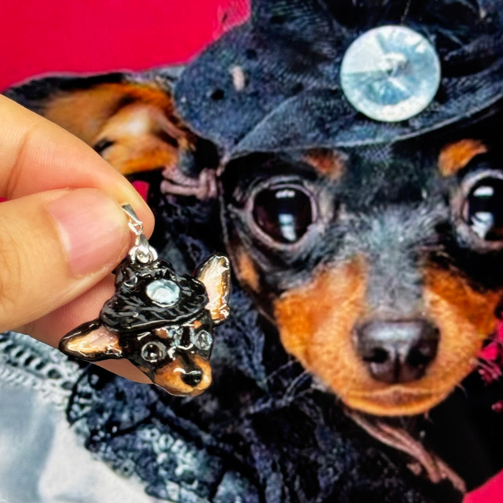 Lifelike custom 3D Black Dog relief portrait necklace charm, a hand-detailed puppy keepsake for daily wear.